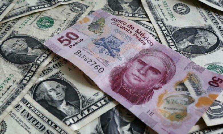 Precio del dolar sigue bajando frente al peso mexicano