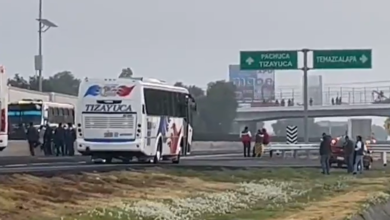 Transportistas bloquean la México-Pachuca en ambos sentidos