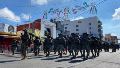 Realizan desfile por 202 años de la creación Fuerzas Armadas