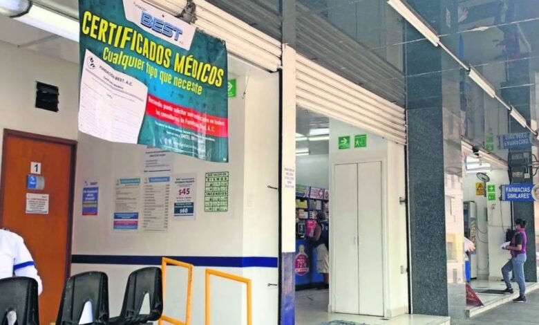 Consultorio de farmacias, sin regulación: Coneval 