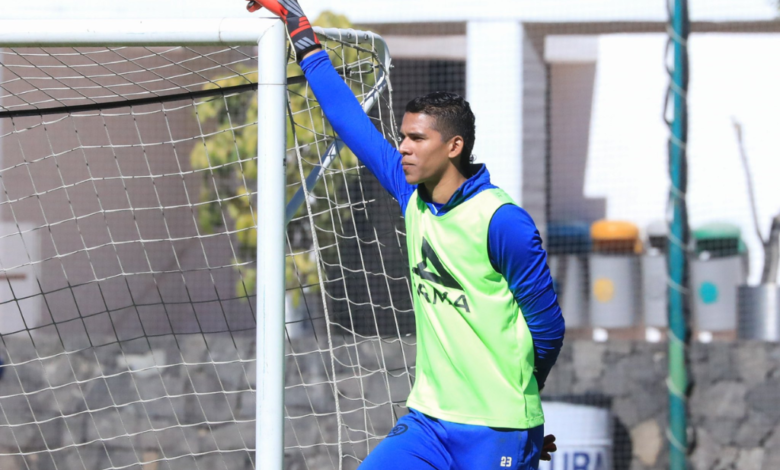 Cruz Azul hace oficial la llegada de Kevin Mier