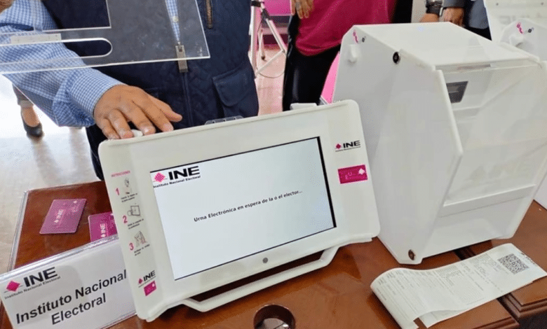 INE amplía horarios para tramitar credencial para votar