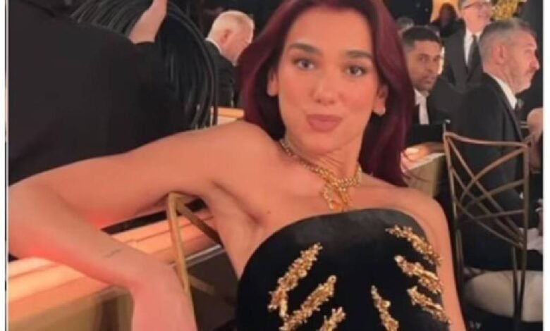 Dua Lipa vive incómodo momento por vestido ajustado