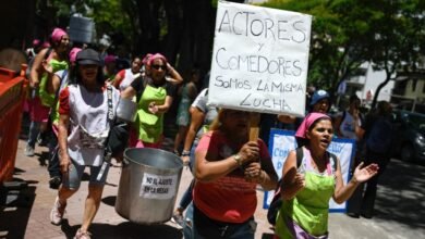 Argentinos abarrotan comedores comunitarios ante falta de apoyo gubernamental