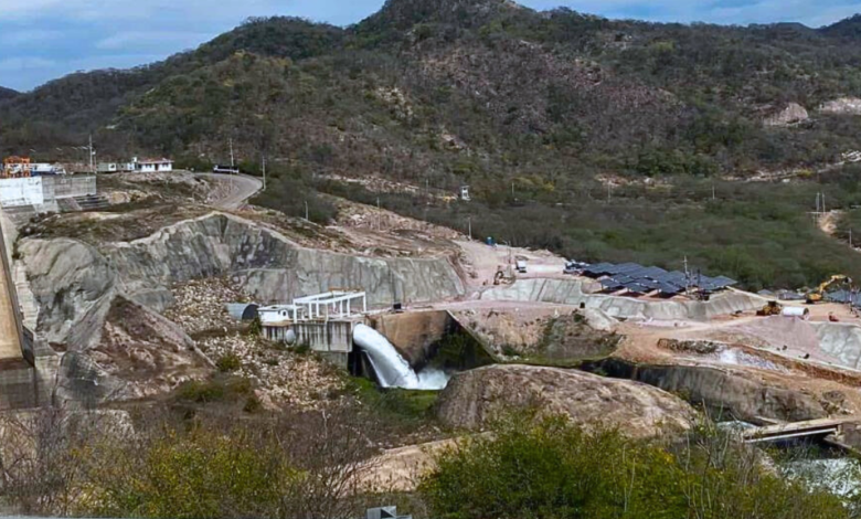 Inauguran el acueducto Picachos-Concordia en Sinaloa