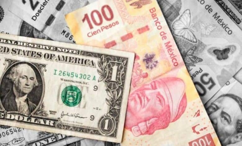 Precio del dólar abre en 17.28 pesos al mayoreo