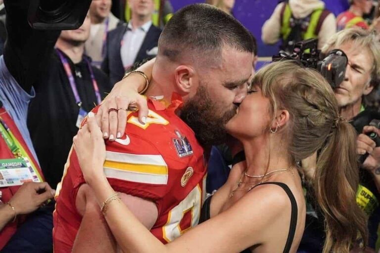 VIDEO. Taylor Swift y Travis Kelce festejan con beso el Super Bowl LVIII