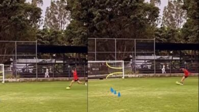 "Chicharito" Hernández anota un gol en práctica de Chivas