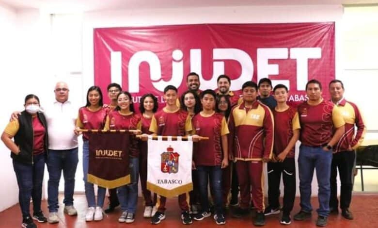Abanderan a karatecas tabasqueños que van a Campeonato Centroamericano