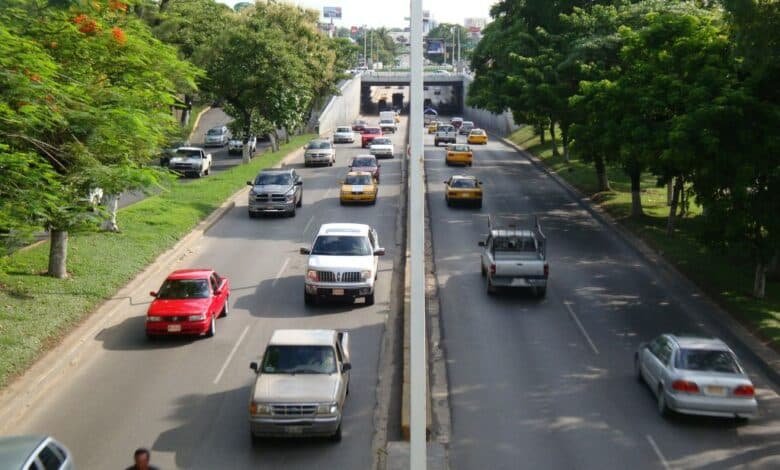 Realizan adecuaciones viales para mejorar circulación en avenida Ruiz Cortines