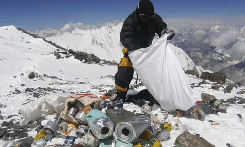 Si planeas escalar el Everest, debes tomar en cuenta estas nuevas normas