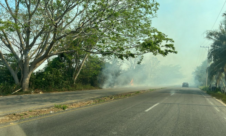 Incendio de pastizales y vegetación en Cunduacán y Jalpa de Méndez
