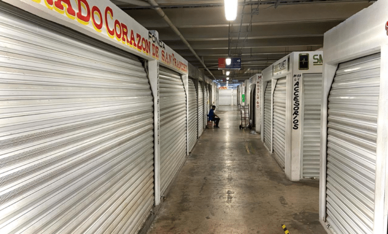 Piden dar solución a traspaso de locales en Pino Suárez