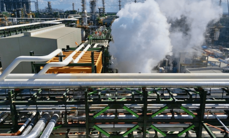Refinería Olmeca eficiencia en medición con equipos no intrusivos