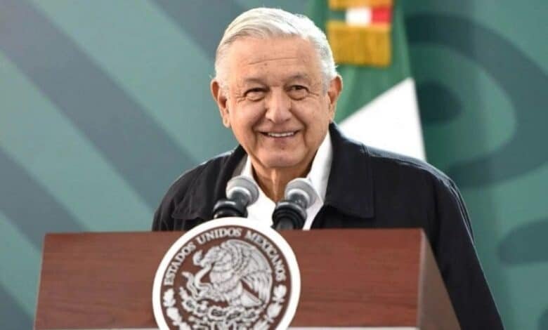 AMLO realiza gira privada para revisar avances en salud