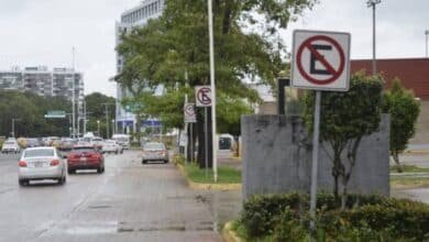 Automovilistas, empedernidos infractores, utilizan espacios prohibidos para estacionarse