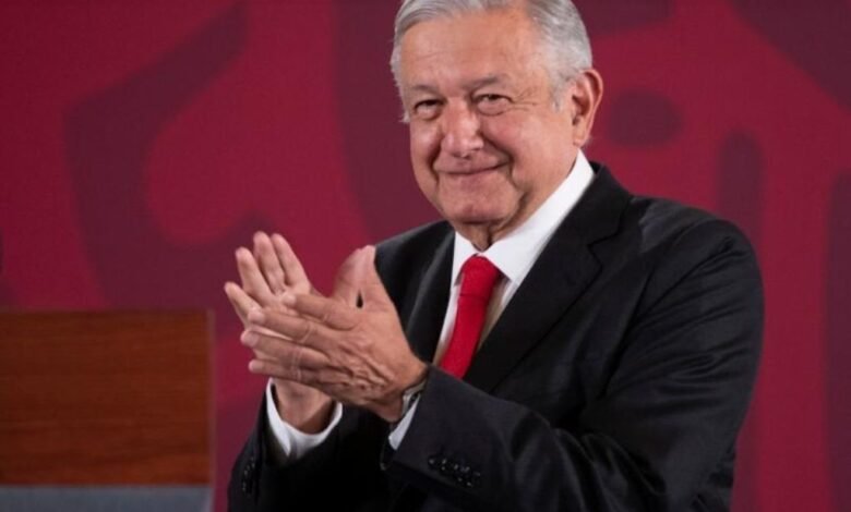 AMLO.