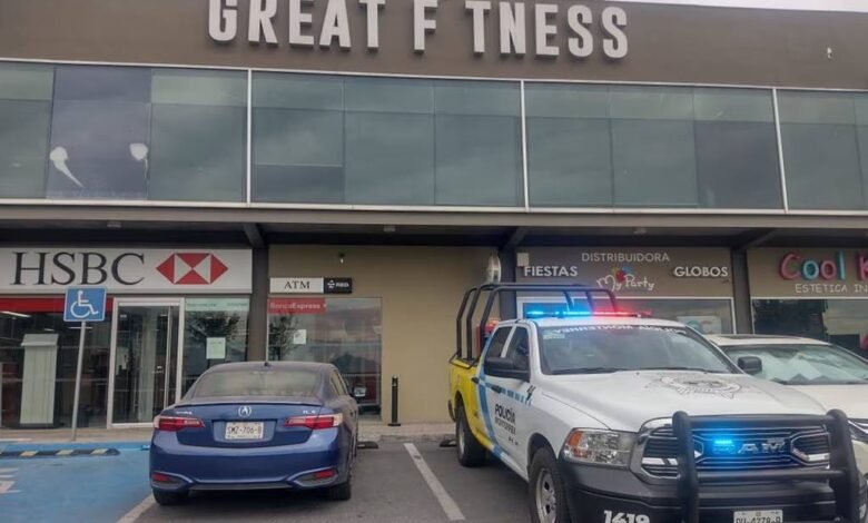 Mujer le arranca el dedo a otra, luego de pelear en gimnasio