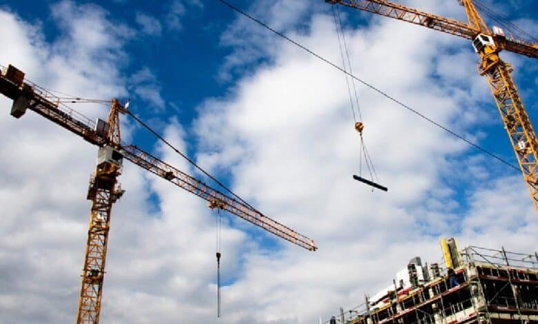 Producción de constructoras liga dos meses a la baja: Inegi