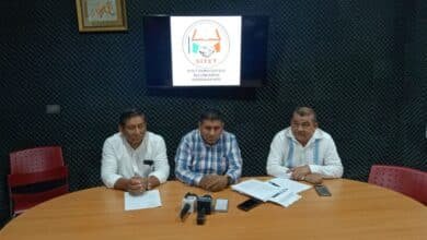 Líder del SITET viola Ley Educativa: cobra sin trabajar