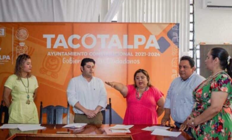 Ilegal designación como alcaldesa sustituta de la hermana del edil con licencia de Tacotalpa