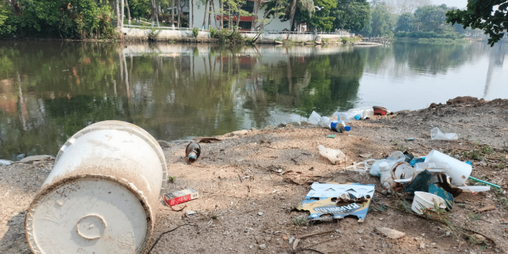 Se gastó en desazolve de la Laguna de las Ilusiones, pero sin eliminar descargas de aguas negras