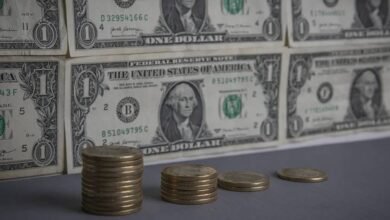 El peso se desprecia por cuarte semana seguida