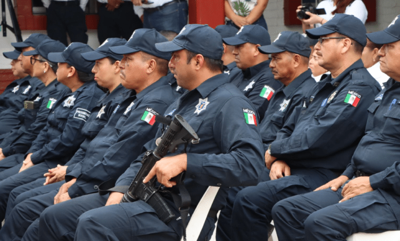 Personal de Seguridad, Transito y Protección Civil de Cárdenas reciben uniformes y equipo táctico