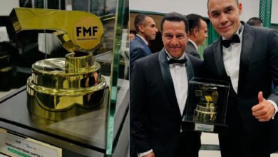 "El Gato" Ortiz recibe premio como el mejor árbitro del Clausura 2024