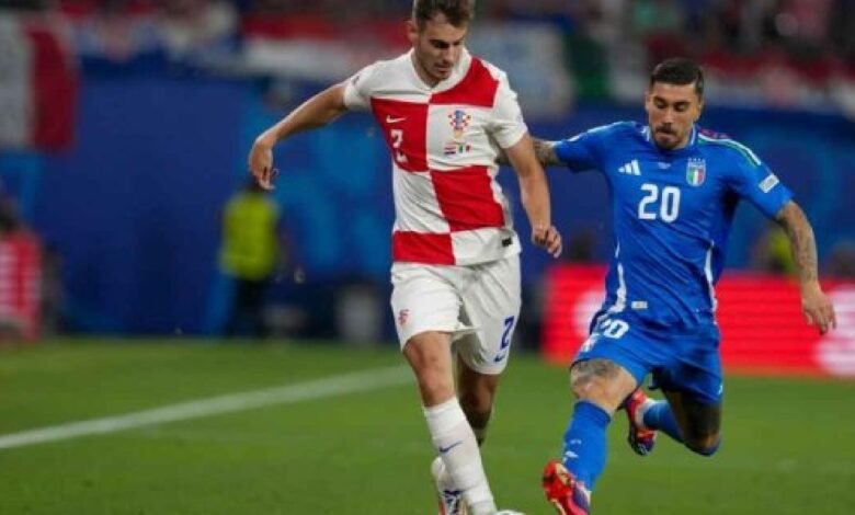 Italia sobrevive y empata a Croacia de último momento