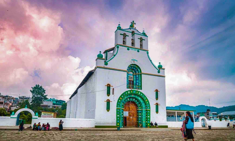 ¿Sabías que en Chiapas hay una iglesia en honor a la Coca-Cola? La Iglesia de San Juan Chamula