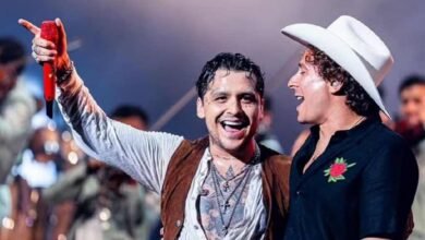 Memo Ochoa presume que festejó su cumpleaños cantando con Christian Nodal