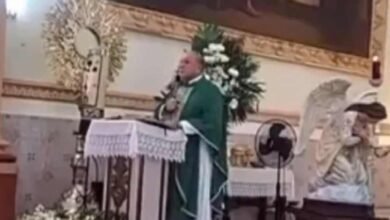 Sacerdote de Michoacán insulta a organizadores de los JO