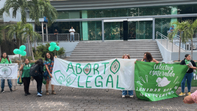 Se lleva a cabo marcha en Tabasco por el derecho a decidir