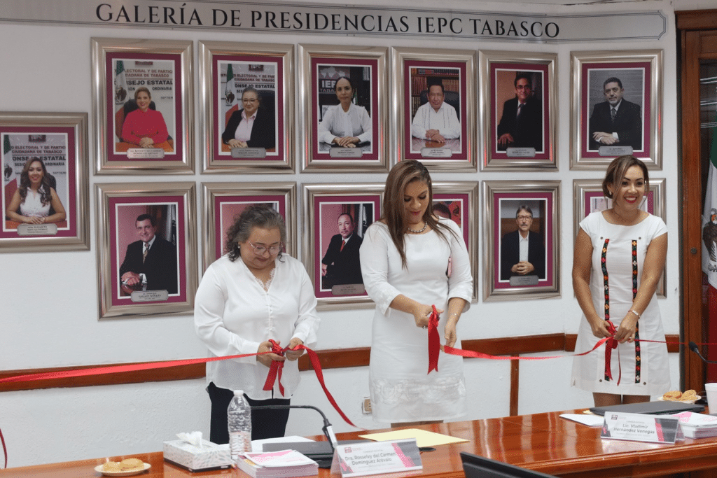 Inaugura el IEPC Tabasco Galería de Presidencias – El Momento Tabasco