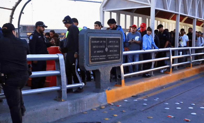 Asesores de Trump analizan usar militares para deportación masiva
