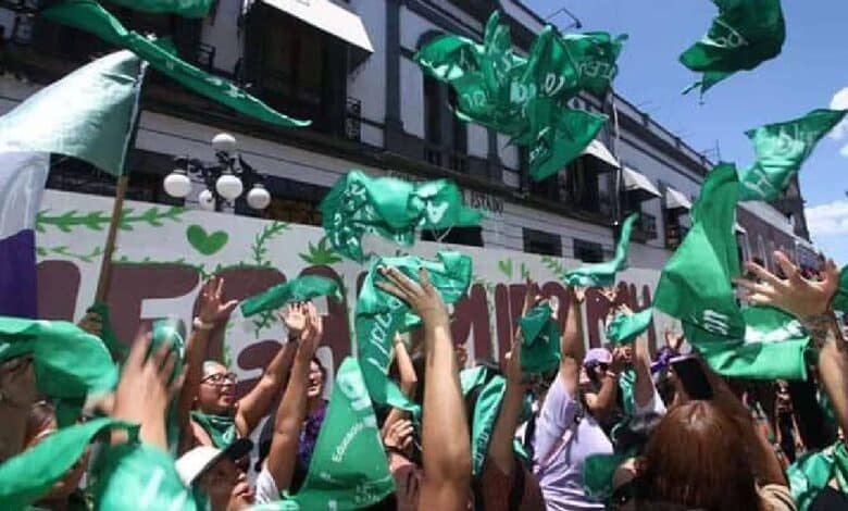 Aprueban despenalizar totalmente el aborto en la CDMX