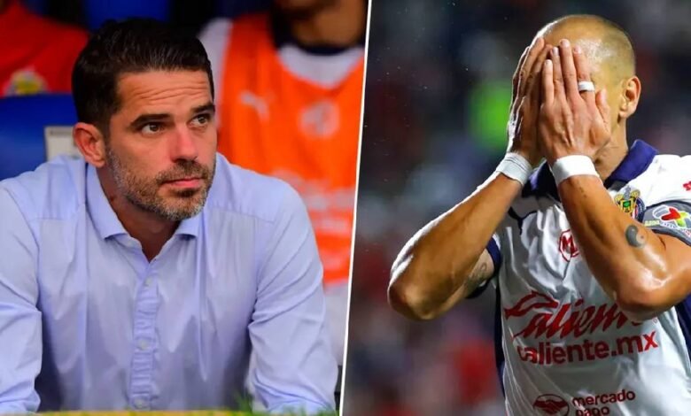 "Chicharito" explota contra Fernando Gago por abandonar Chivas