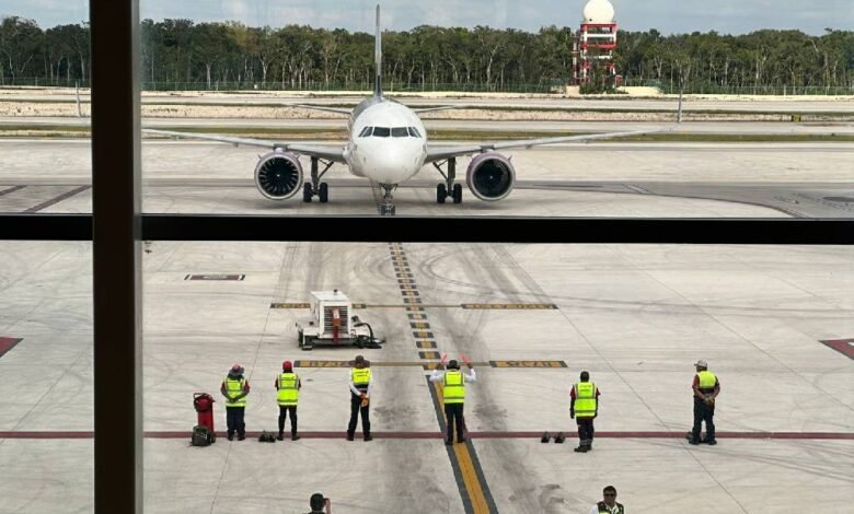 Llega a aeropuerto de Tulum el primer vuelo de Guadalajara