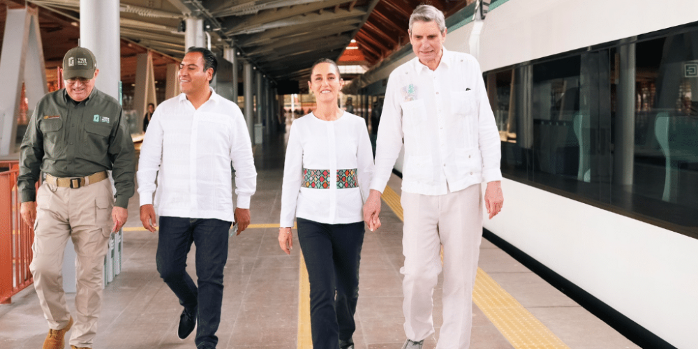 Sheinbaum llega a estación Chetumal del Tren Maya desde Palenque