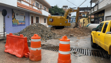 Suspenden obras por lluvia