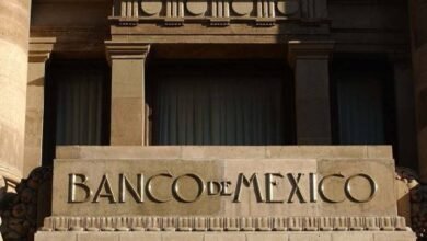 Banxico se desvincula de la Fed, recorta tasa de interés en 50 puntos