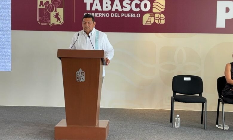 Javier May anuncia distribución de recursos económicos e inversiones sociales.