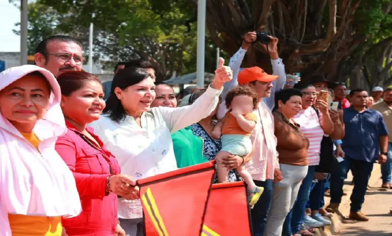 Ayuntamiento responde a vecinos de la Indeco con despliegue de servicios municipales