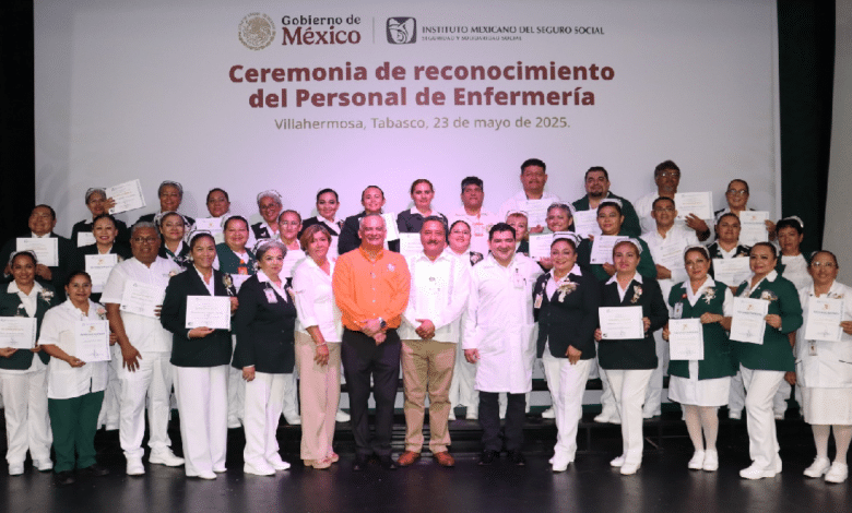 Fortalece IMSS Tabasco plantilla de Enfermeras y Enfermeros
