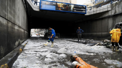 Una inusual tormenta de granizo impacta Alejandría, Egipto.