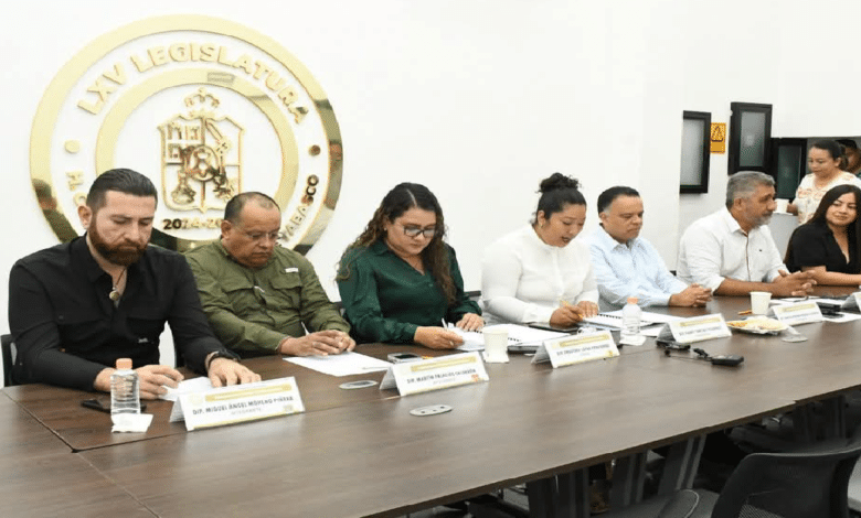 Comisión de Gobernación aprueba iniciativas clave del gobernador May