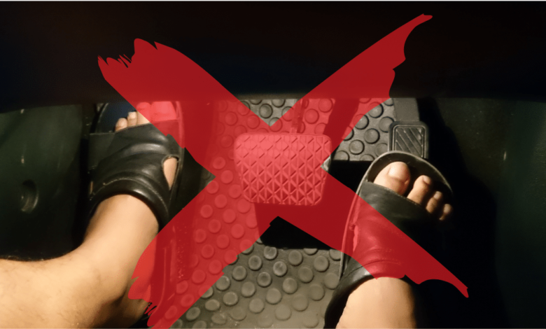 Conducir con chanclas o descalzo un riesgo legal y de seguridad en México