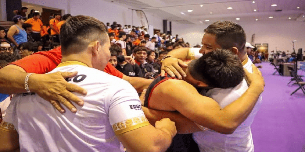 Gana Tabasco medallas en luchas asociadas