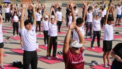 Clase Masiva de Yoga llena de energía la Ciudad Deportiva en “Sábado de Ponte Pila”